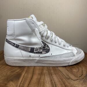 Nike Blazer Mid 77 Sail Off White Snakeskin Womens Size 8.5 Shoes DA8736-100